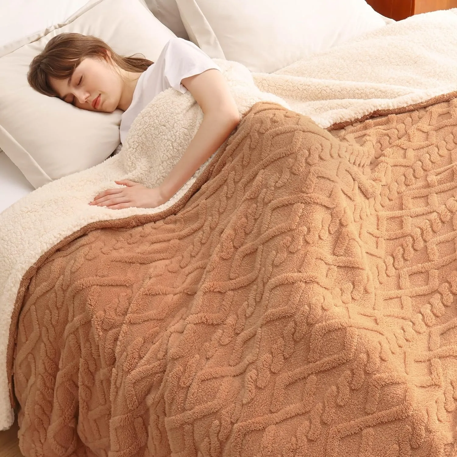 Bedsure Sherpa Fleece Throw Blanket for Couch - Fuzzy Soft Cozy Cable Throw for Women, Thick Warm Blanket for Winter, Light Brown, 50x60 Inches