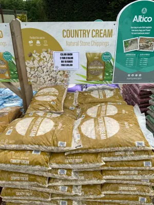 Country Cream Natural Stone Chippings