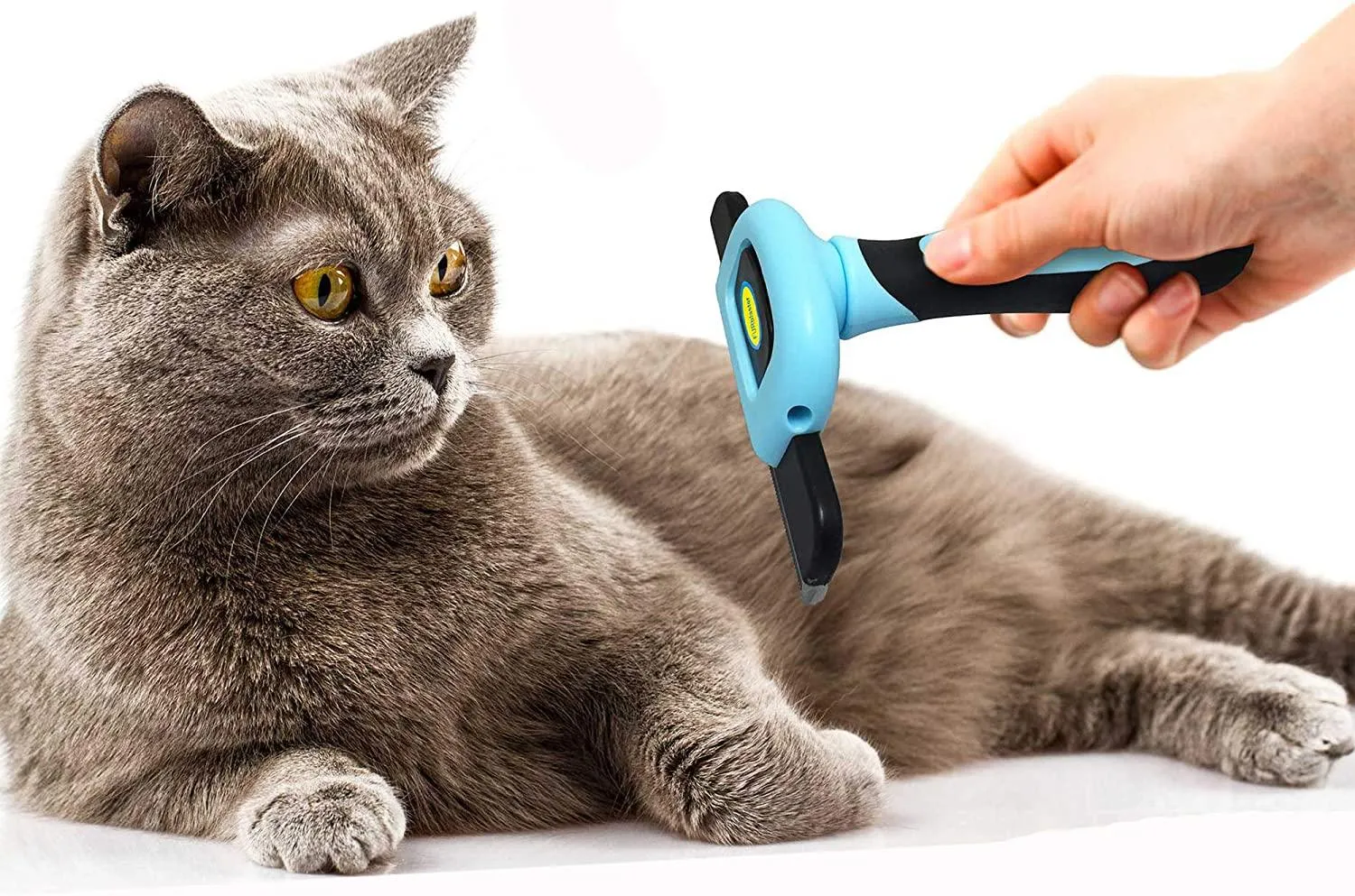 Pet Grooming Brush Effectively Reduces Shedding by Up to 95% Professional Deshedding Tool for Dogs & Cats…